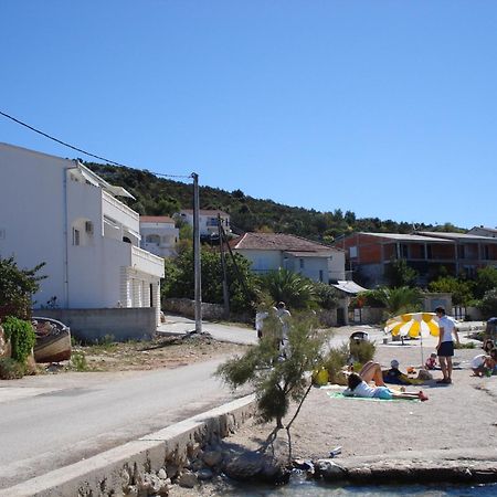 Apartments Mirko Vinišće Buitenkant foto