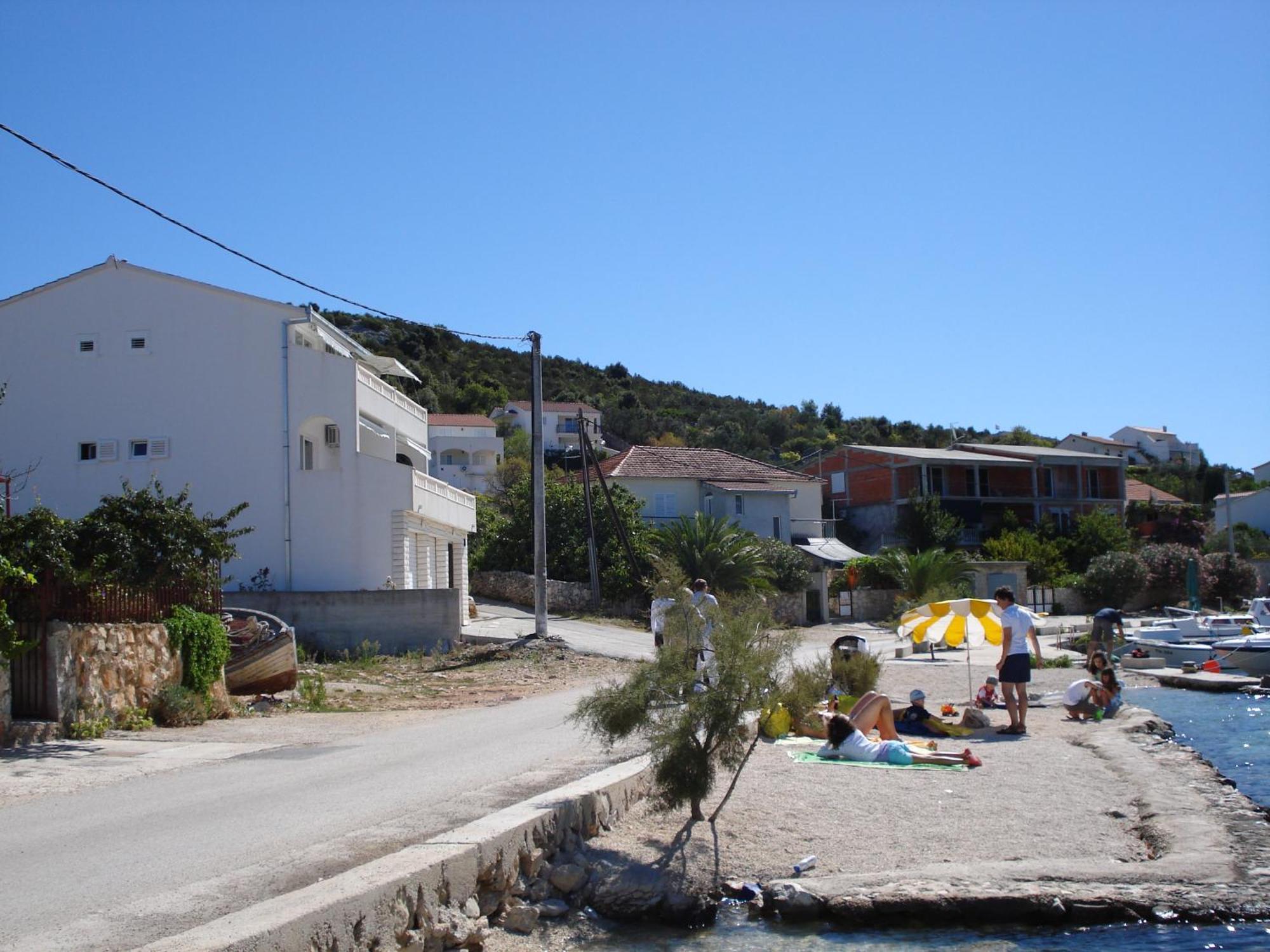 Apartments Mirko Vinišće Buitenkant foto