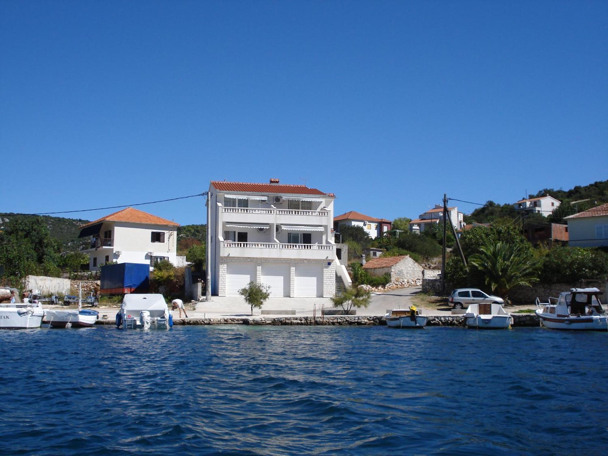 Apartments Mirko Vinišće Buitenkant foto